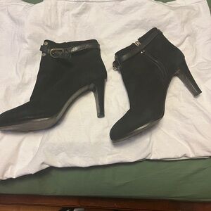 Tory Burch Elegant Black Ankle Boots